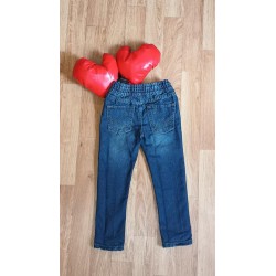 Chłopięce spodnie jeansowe r.104